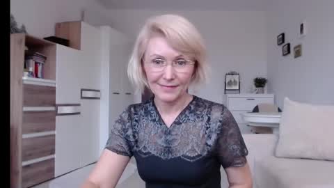 Snapshot of jasmin18v chatting on January 15, 1:20 pm Jasmin room for people 40 online show from January 15, 1:20 pm