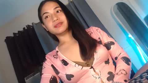 JASMINE online show from February 11, 2:55 pm