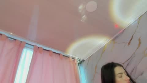 Snapshot of jasmine_hyper_1 chatting on January 11, 7:59 pm Jas online show from January 11, 7:59 pm