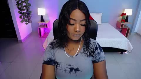 Instagram jasminecampbell1  online show from March 20, 1:27 pm