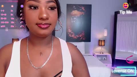 Instagram jasminecampbell1  online show from March 25, 1:28 pm