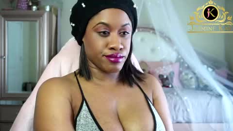 Snapshot of jasminekay chatting on February 25, 4:42 pm JasmineKay online show from February 25, 4:42 pm