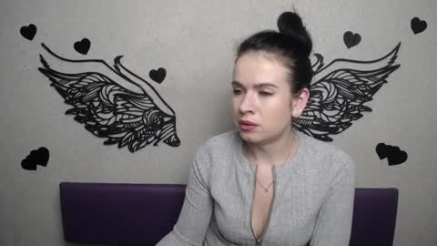 JasmineKouch online show from December 5, 6:48 pm