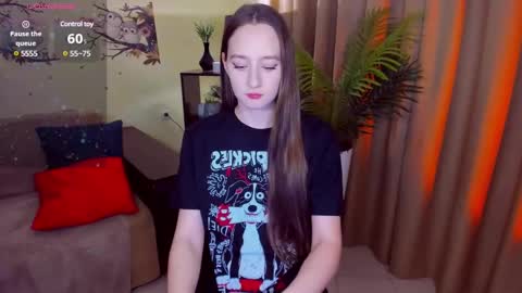 Jasmine online show from December 4, 10:02 am