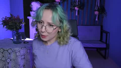Snapshot of jasminemilko chatting on December 22, 11:22 am Jasmine online show from December 22, 11:22 am