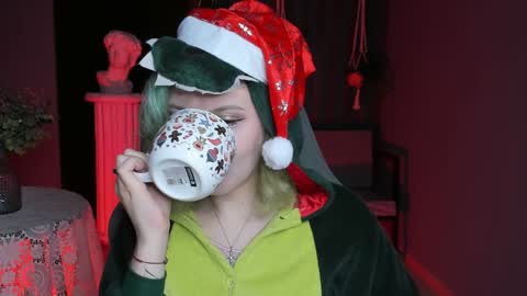 Snapshot of jasminemilko chatting on December 24, 5:27 am Jasmine online show from December 24, 5:27 am