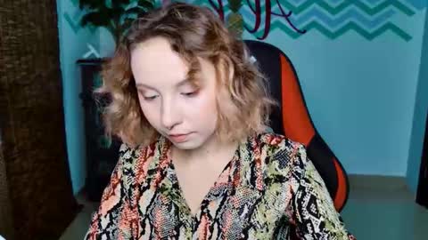 Snapshot of jasminemilko chatting on October 8, 5:05 am Jasmine online show from October 8, 5:05 am