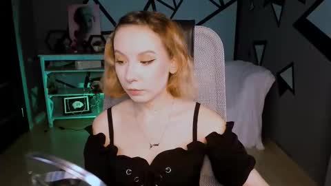 Snapshot of jasminemilko chatting on October 9, 5:27 am Jasmine online show from October 9, 5:27 am