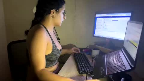 Jasmine online show from March 17, 8:23 pm