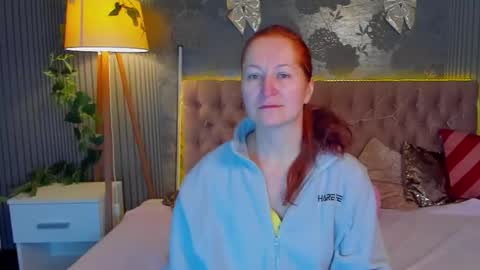 Jasmine online show from January 19, 1:48 pm