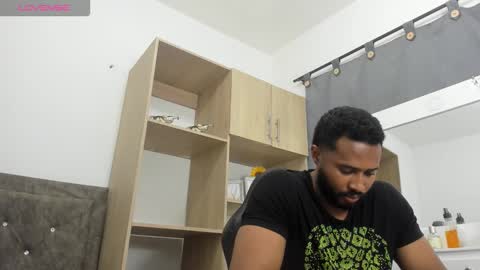 Snapshot of jason_fenix chatting on November 21, 10:08 pm Jason online show from November 21, 10:08 pm