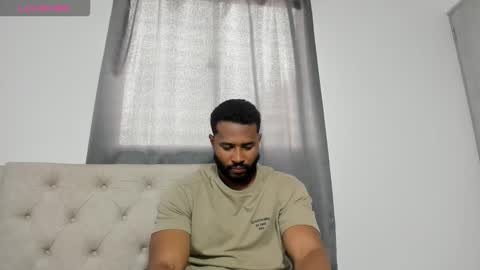 Snapshot of jason_fenix chatting on December 1, 7:08 pm Jason online show from December 1, 7:08 pm