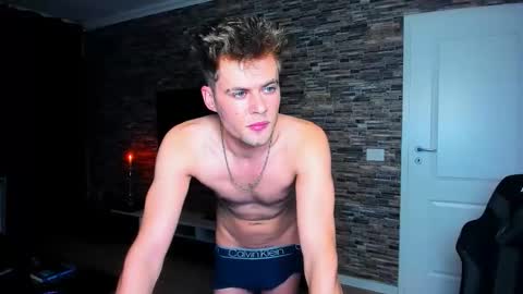 Snapshot of jason_marz chatting on November 12, 8:52 pm JasoN online show from November 12, 8:52 pm