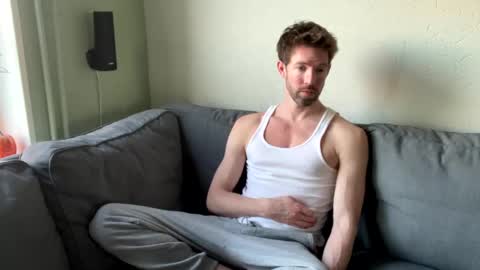 Snapshot of jasonberg29 chatting on February 2, 7:52 am Jason online show from February 2, 7:52 am