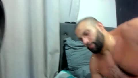 Snapshot of jasonmartiinez chatting on October 23, 2:44 am online show from October 23, 2:44 am