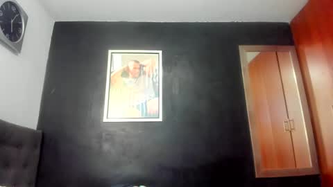 Snapshot of jasonmartiinez chatting on November 10, 3:33 pm online show from November 10, 3:33 pm