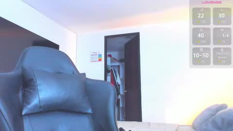 JBrooksXx online show from October 12, 10:09 pm