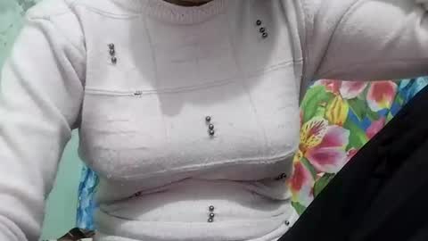 jasspreettt online show from December 5, 12:11 pm