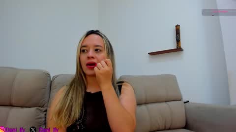 dani and javi online show from December 22, 1:46 am