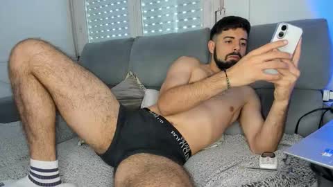 Javier  online show from December 20, 3:19 pm