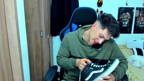 Snapshot of javiersexymann chatting on January 20, 11:54 pm Javier online show from January 20, 11:54 pm