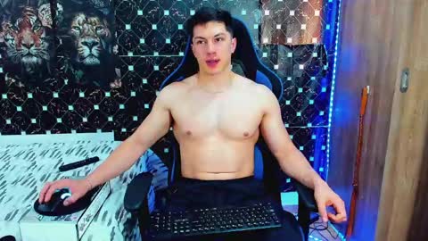 Javier online show from June 5, 9:42 pm