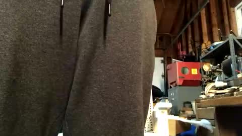 Snapshot of jawssharkparty chatting on October 17, 4:15 am Jaws online show from October 17, 4:15 am