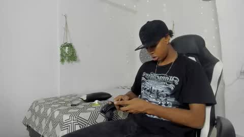 jax_maliq online show from November 7, 3:50 am