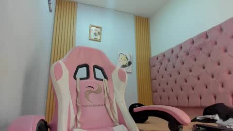 jax_maliq online show from November 11, 4:23 am