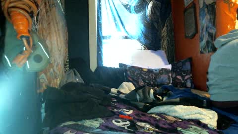 Snapshot of jax_skyfallin chatting on February 18, 1:00 pm jaxxx666 online show from February 18, 1:00 pm