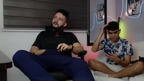 Snapshot of jaxon_blaze chatting on December 1, 11:32 pm Jaxon online show from December 1, 11:32 pm