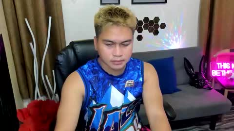 Snapshot of jay_hotcummer chatting on October 4, 10:13 am JL online show from October 4, 10:13 am