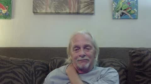 Snapshot of jay_jay1475 chatting on October 10, 7:35 pm jay-jay1475 online show from October 10, 7:35 pm