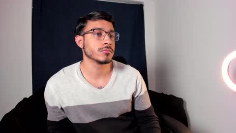 Snapshot of jay_marcos chatting on November 28, 11:07 pm Jay marcos online show from November 28, 11:07 pm