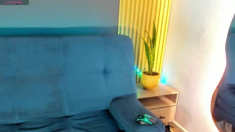 Snapshot of jaybrown_1 chatting on December 14, 7:51 pm Jay online show from December 14, 7:51 pm