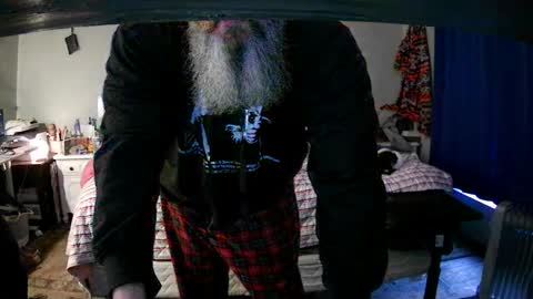 Snapshot of jaycanbefun chatting on December 5, 12:30 am Grand Zaddy or Jay its casual online show from December 5, 12:30 am