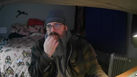 Snapshot of jaycanbefun chatting on December 24, 2:21 am Grand Zaddy or Jay its casual online show from December 24, 2:21 am