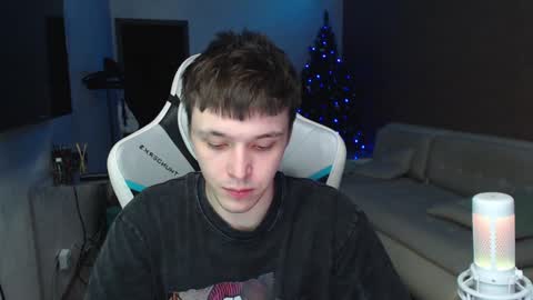 Snapshot of jayce_icestone chatting on January 2, 1:49 am Jayce online show from January 2, 1:49 am