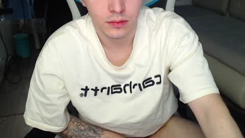 Snapshot of jayce_icestone chatting on January 16, 1:16 am Jayce online show from January 16, 1:16 am