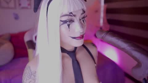 Jayen online show from October 23, 7:45 pm