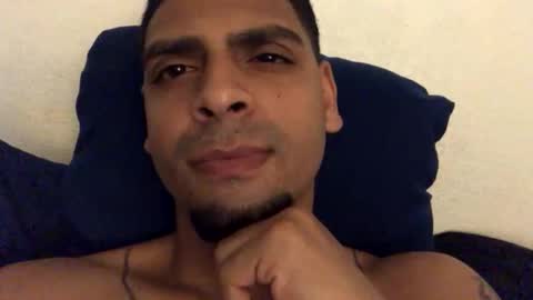 Jayfly online show from December 17, 1:50 pm