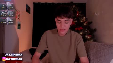 Snapshot of jaythomax chatting on December 14, 1:39 am jaythomax online show from December 14, 1:39 am