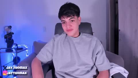 Snapshot of jaythomax chatting on January 31, 7:18 am jaythomax online show from January 31, 7:18 am