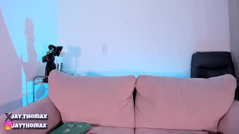 Snapshot of jaythomax chatting on February 10, 7:49 pm jaythomax online show from February 10, 7:49 pm