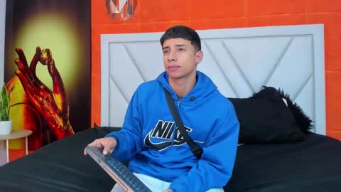 jaze_bradley online show from March 7, 11:18 am