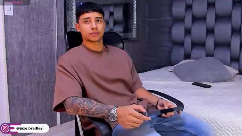 jaze_bradley online show from September 23, 11:24 am