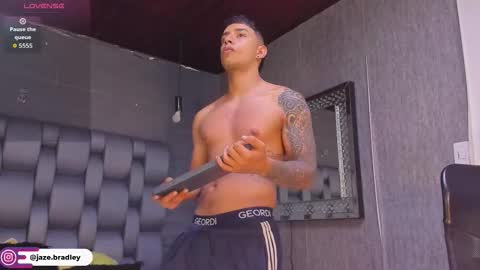 jaze_bradley online show from November 14, 11:53 am