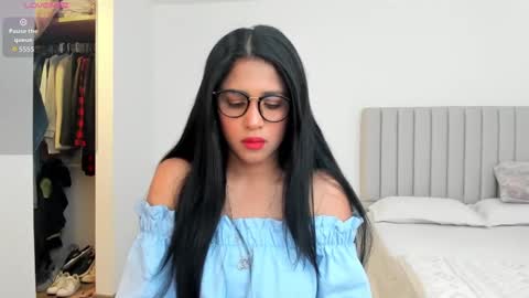 Snapshot of jazmin1000 chatting on October 12, 7:07 am valentin online show from October 12, 7:07 am