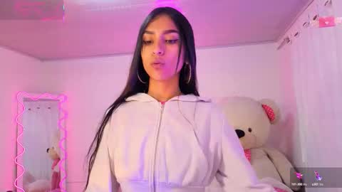 Snapshot of jazmin_tay chatting on September 15, 12:05 pm Jazmin online show from September 15, 12:05 pm