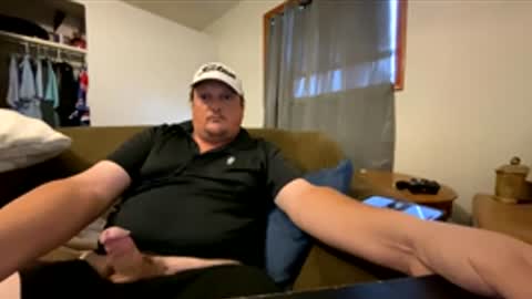 Snapshot of jbboy82 chatting on December 1, 8:47 pm jbboy82 online show from December 1, 8:47 pm